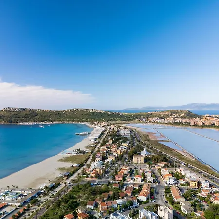 Vila Sardinian Pearl - Poetto Villa, South Sardinia *