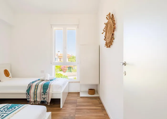 Willa Sardinian Pearl - Poetto Villa, South Sardinia *
